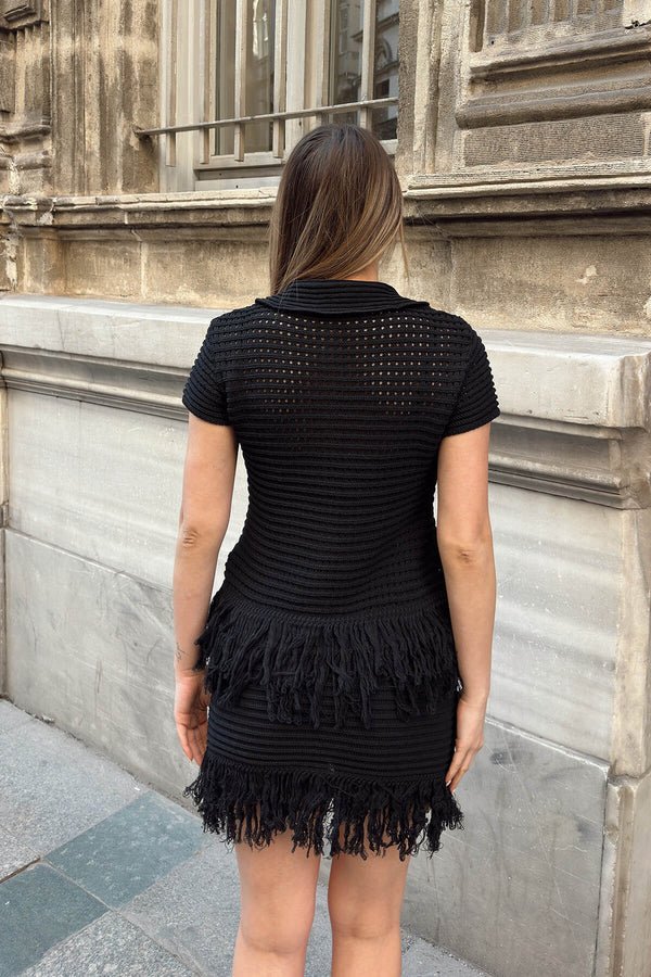 Conjunto de camisola e saia de malha com franjas Ioanna
