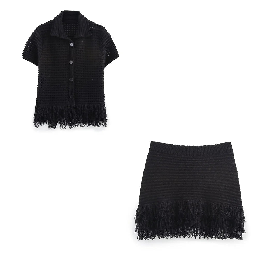Conjunto de camisola e saia de malha com franjas Ioanna
