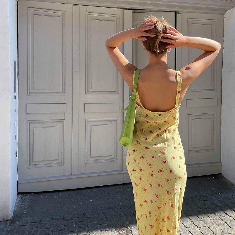 Vestido floral evasé com folhos Iris