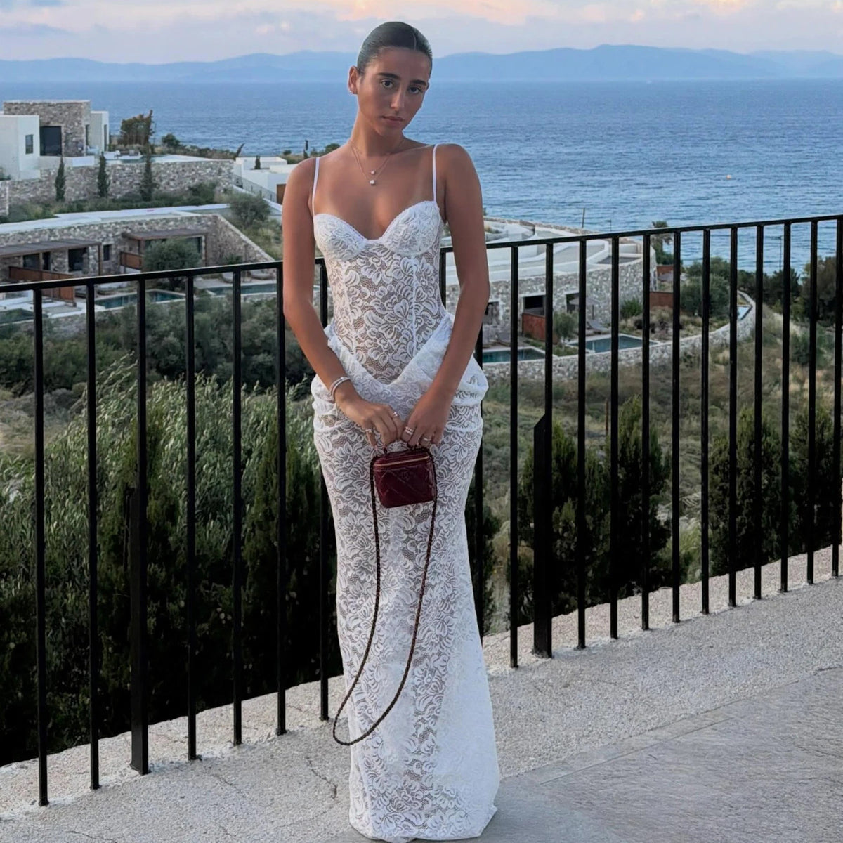 Vestido comprido de renda tipo corpete Isabella