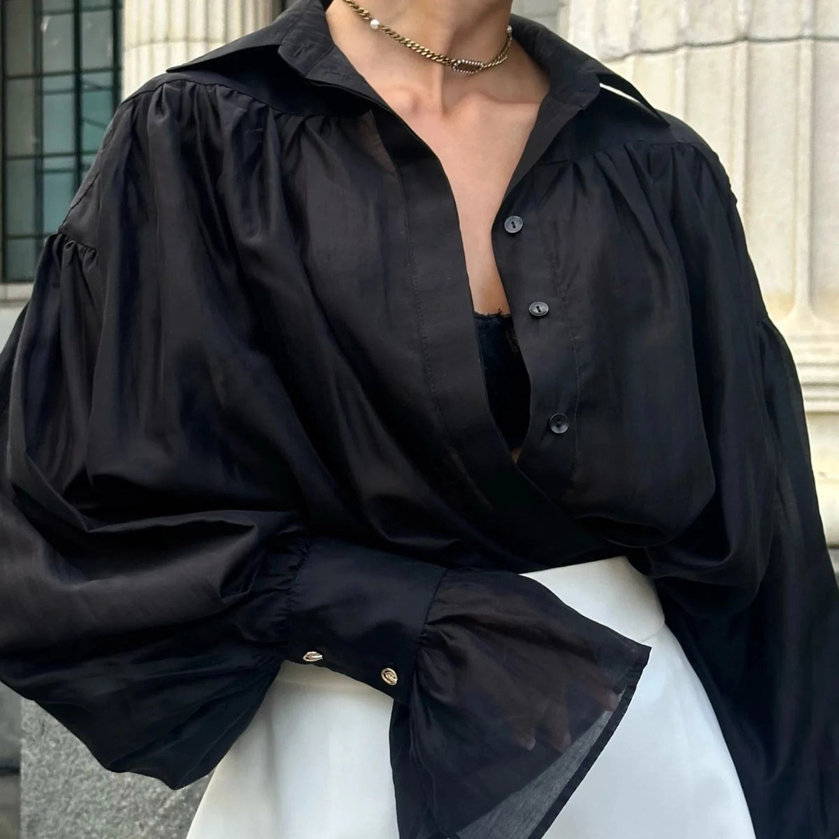 Camisa oversized com mangas balão e laço de fita Isabella