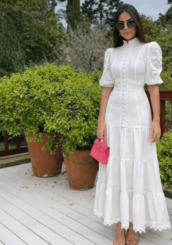 Vestido midi com renda bordada e mangas balão Isabelle