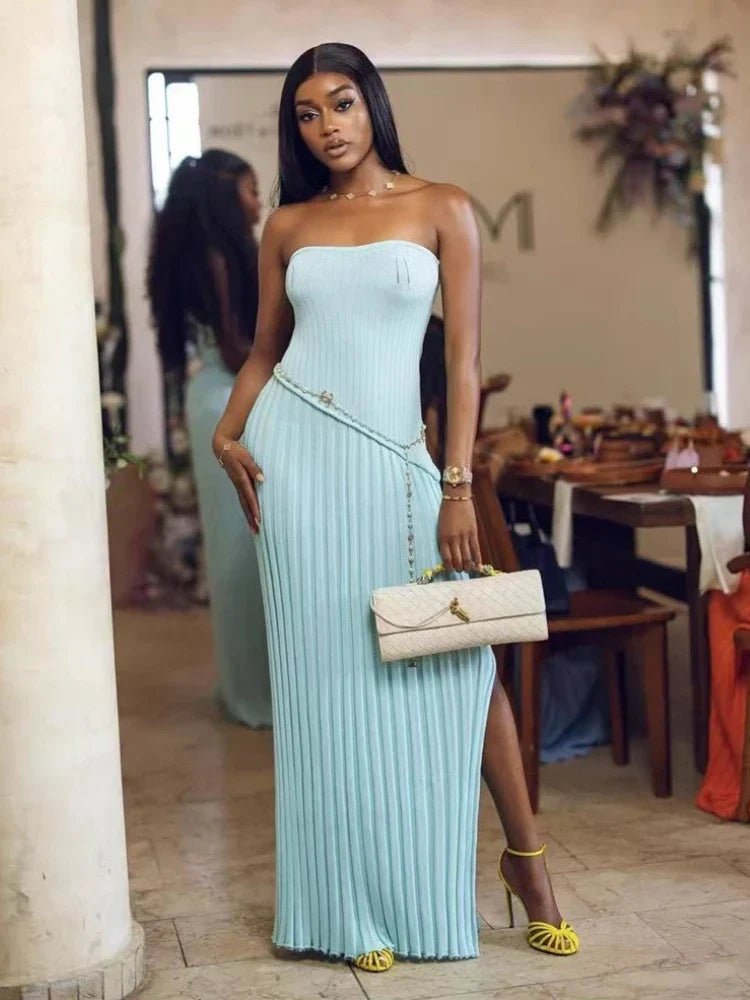 Vestido comprido de malha, sem alças e com racha lateral Isadora