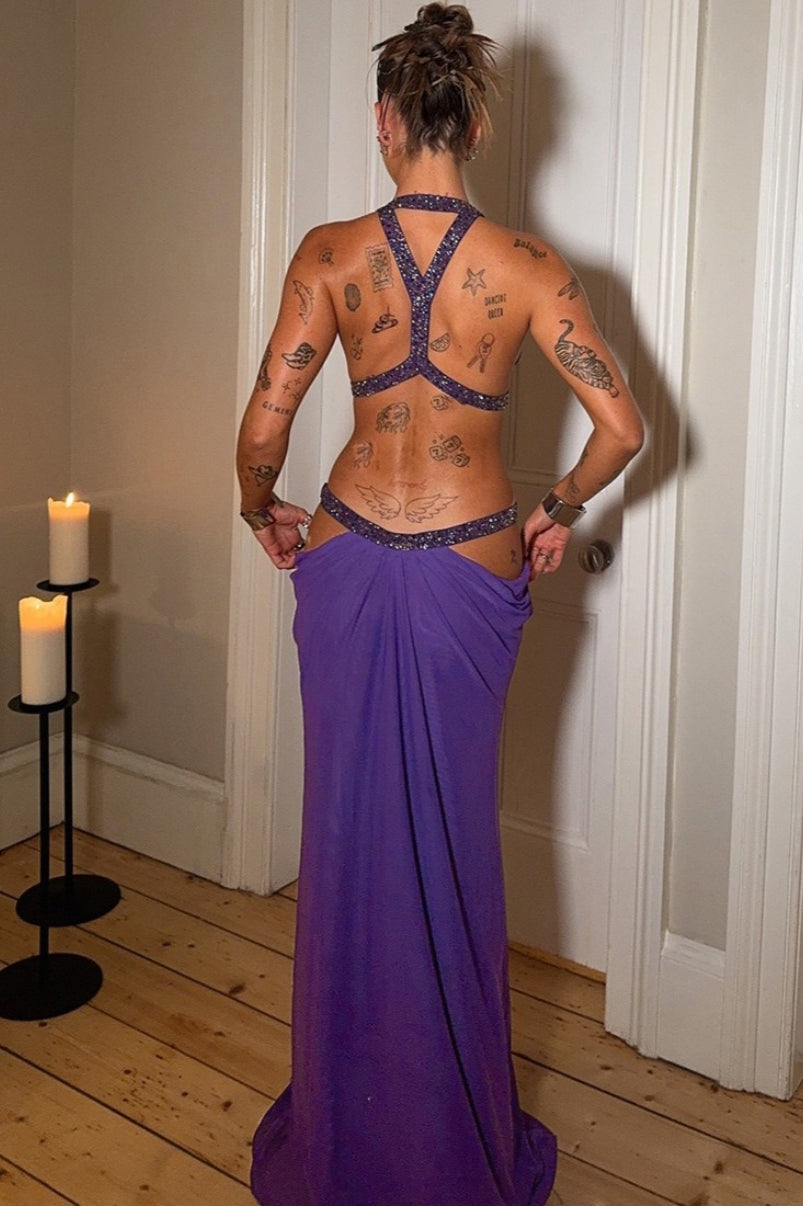 Vestido comprido Isolde com franzido e recortes