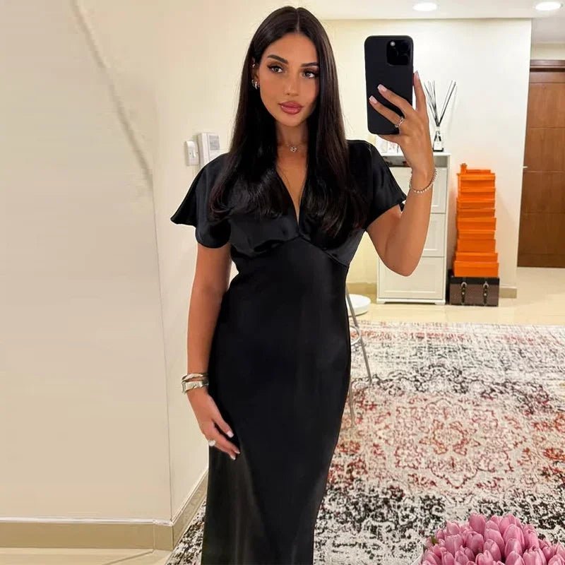 Vestido midi acetinado Janna com decote em V