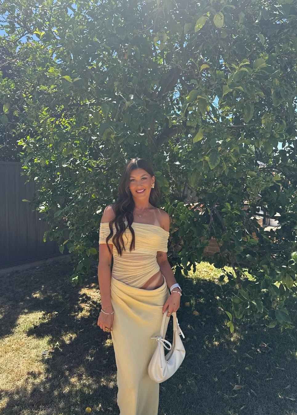 Vestido comprido em malha sem ombros Jessa