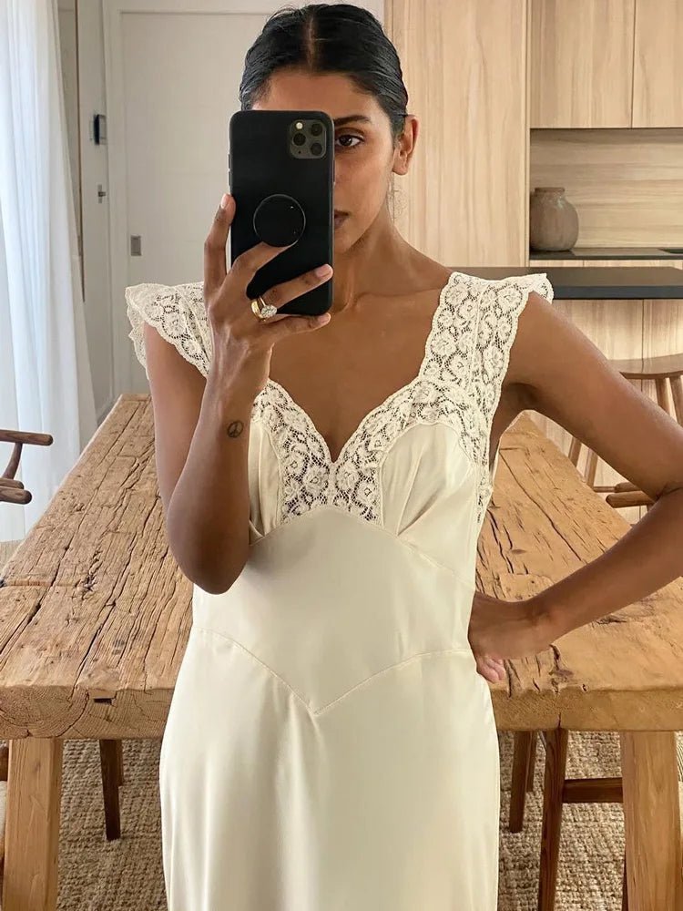 Vestido comprido em cetim e renda Joanna