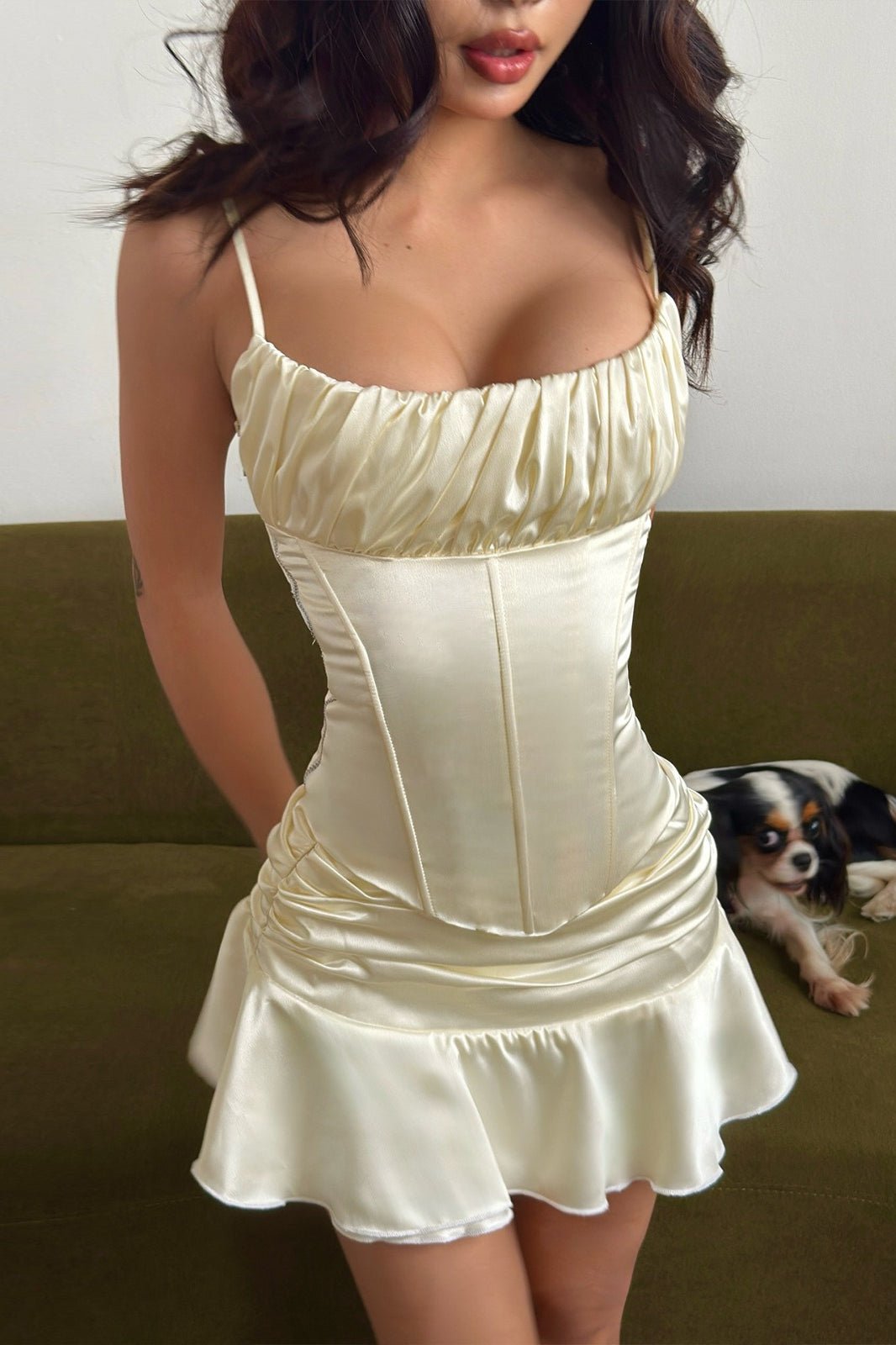 Conjunto de saia com folhos e top cai-cai sem costas Julia