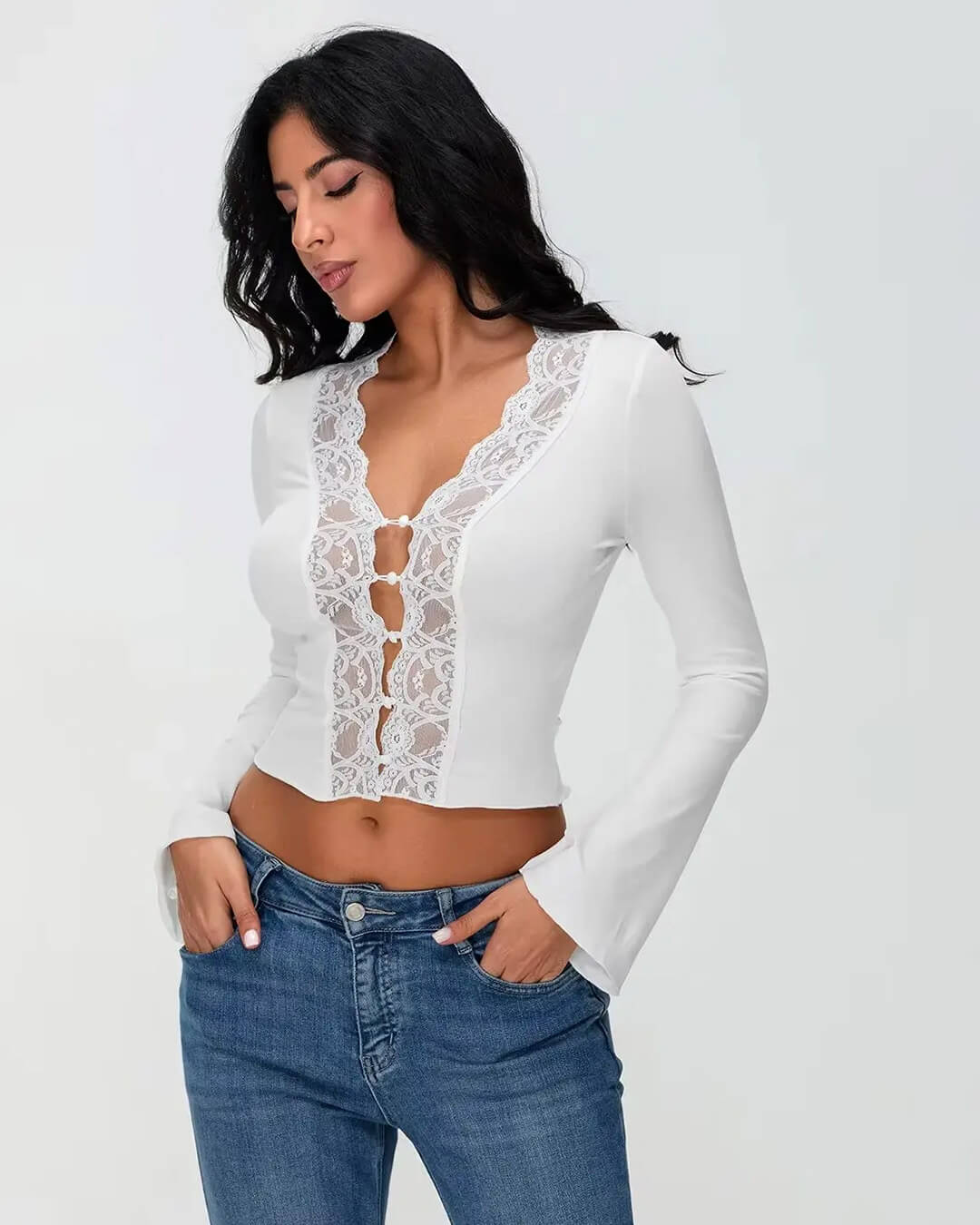 Blusa Julia de manga comprida com acabamento em renda