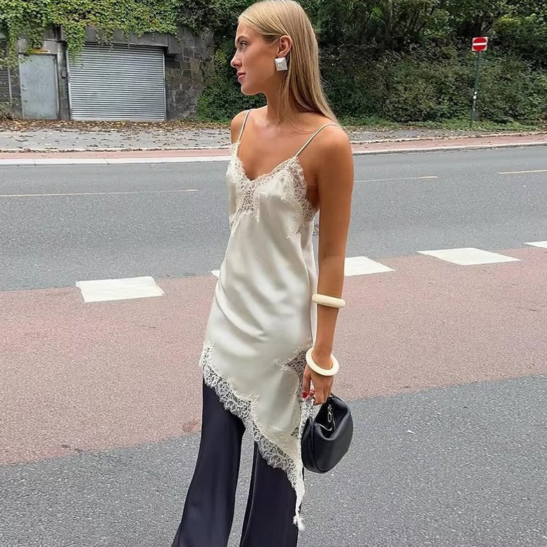 Vestido curto assimétrico de cetim Kara