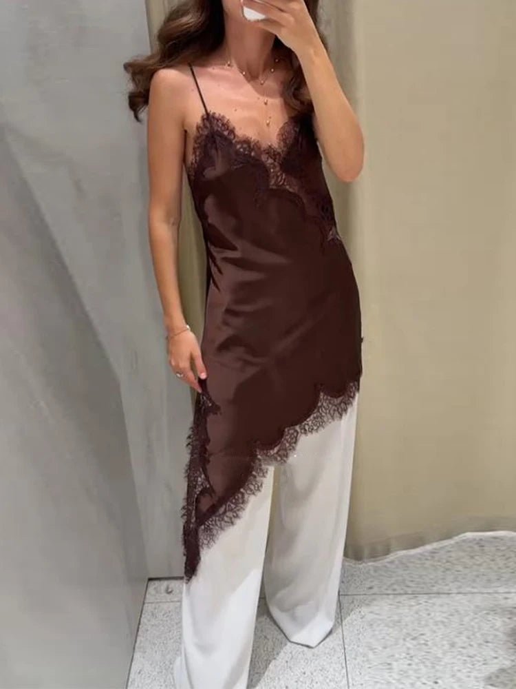 Vestido curto assimétrico de cetim Kara