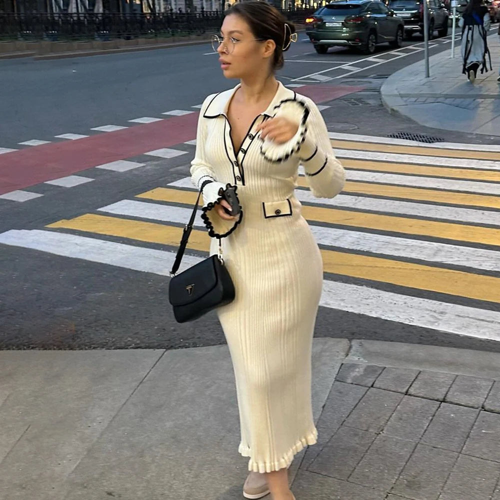 Vestido midi de malha com gola polo Emmeline