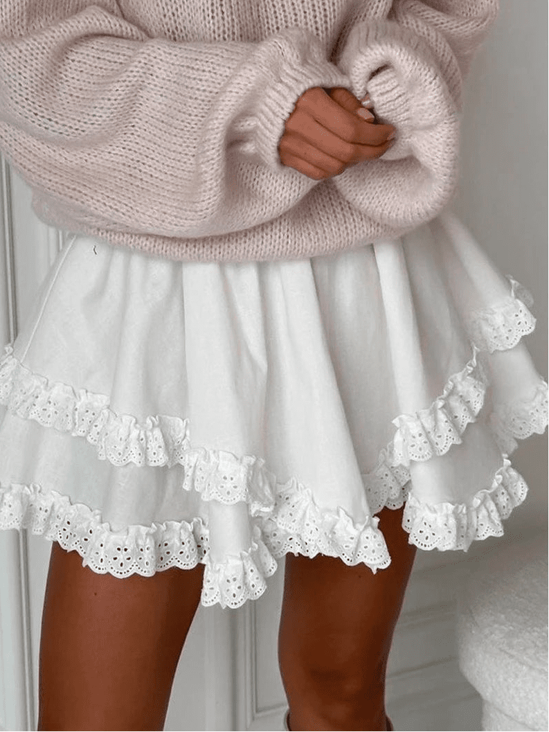 Saia mini em camadas com acabamento de folhos Kyrie