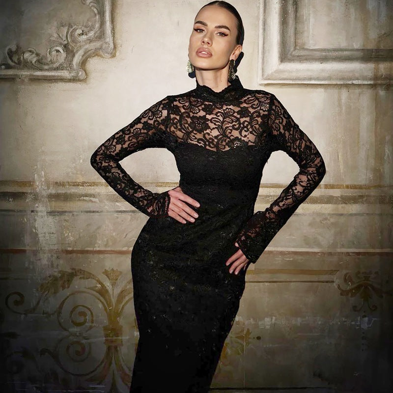 Vestido comprido de renda com gola alta Viveka