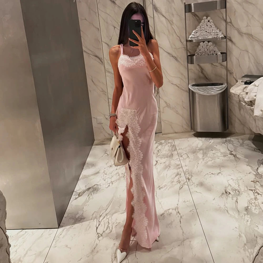 Vestido maxi de renda sem mangas