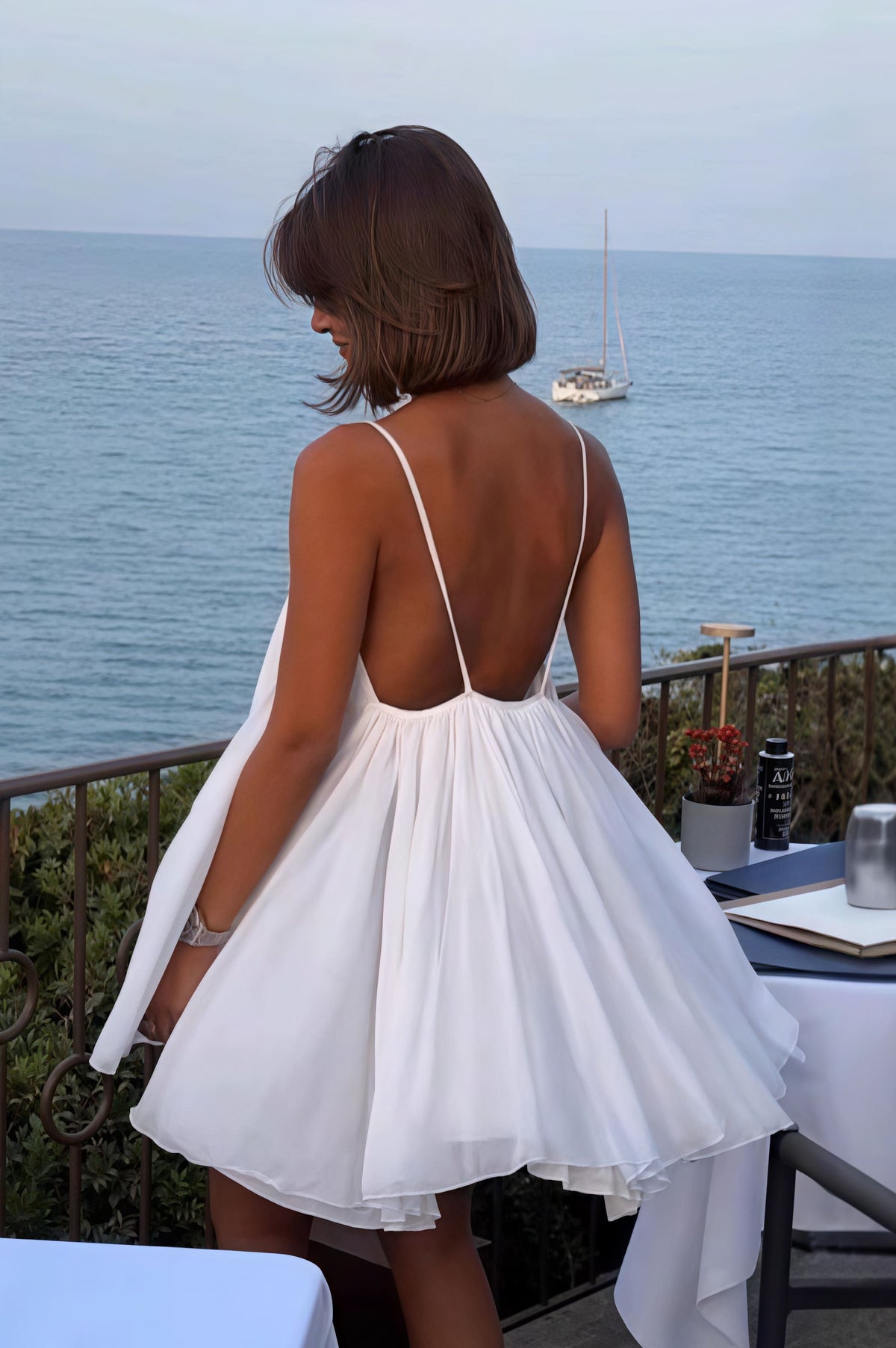 Minivestido fluido com alças finas Lavinia