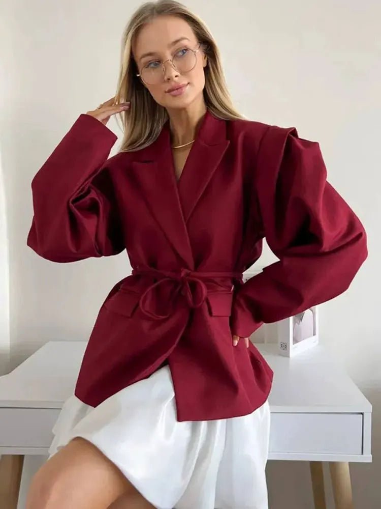 Blazer Leandra com mangas largas e cinto