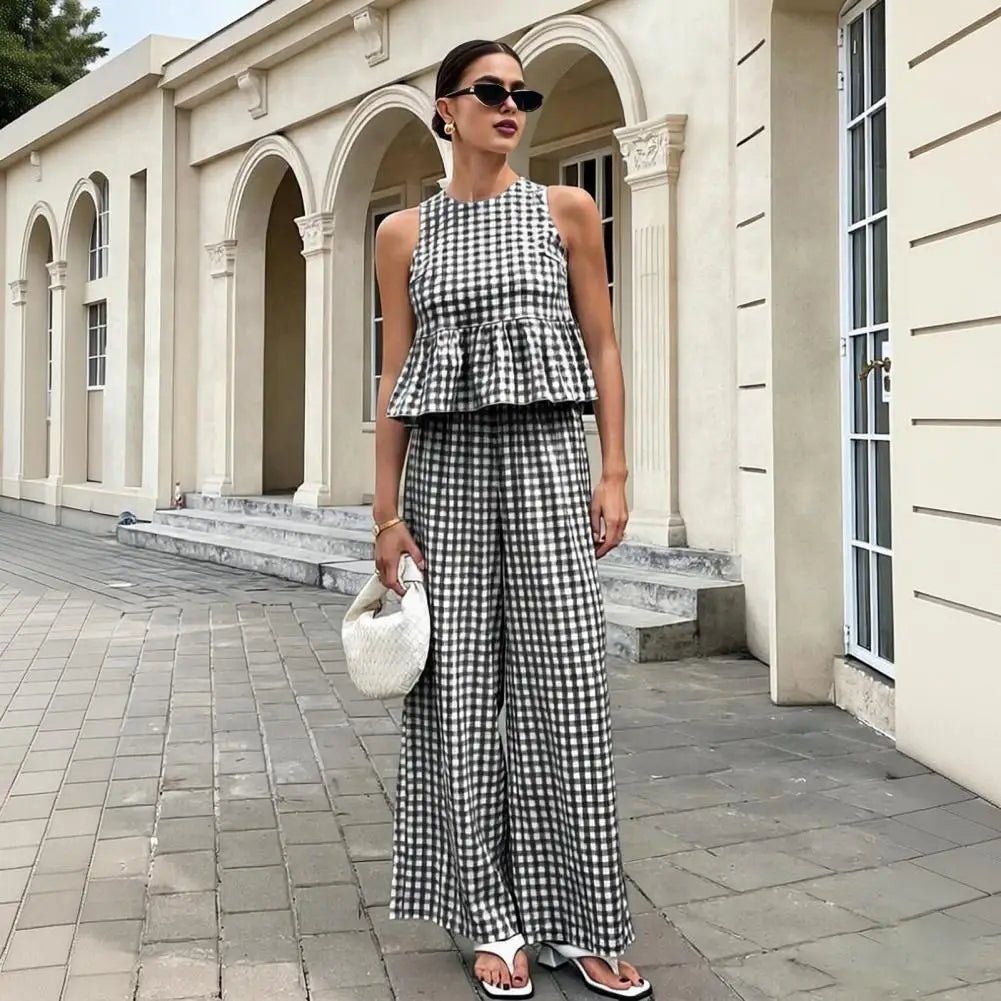 Conjunto Leanne de duas peças aos quadrados com folhos