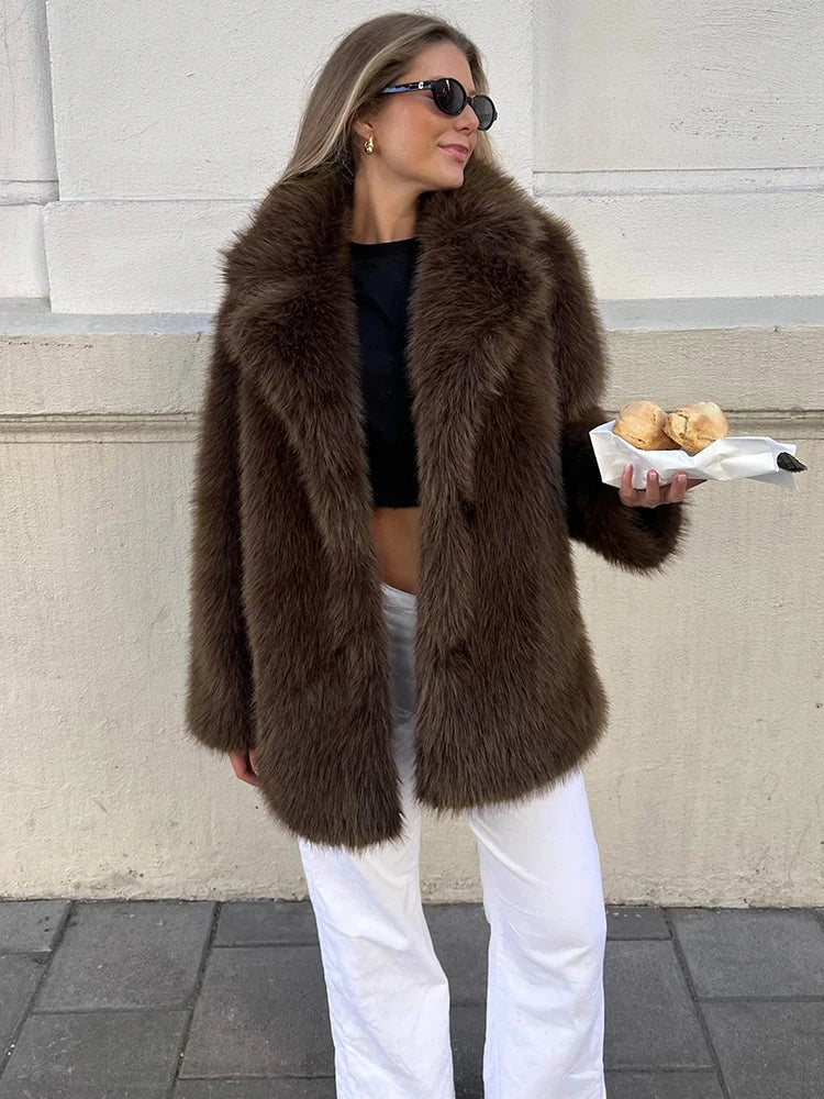 Casaco oversized de pelo sintético Lena