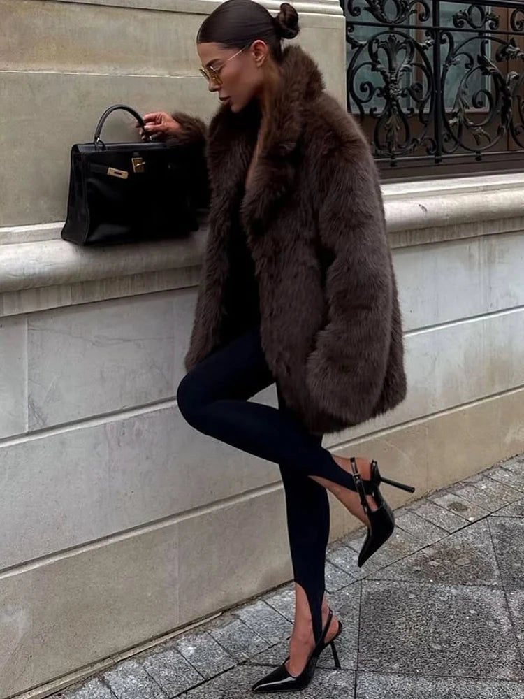 Casaco oversized de pelo sintético Lena