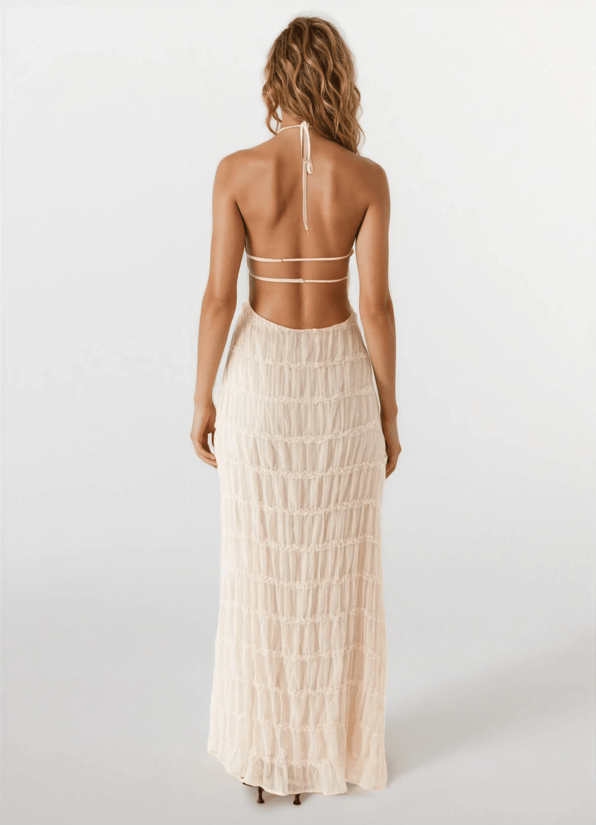 Vestido comprido Leslie com textura esculpida e costas descobertas