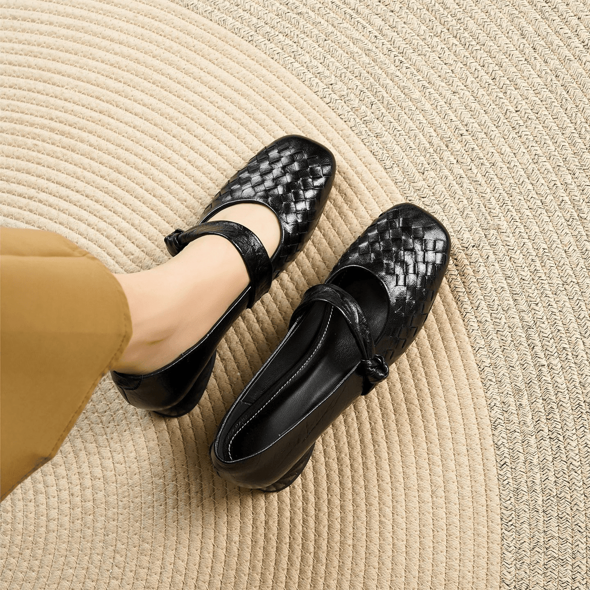 Sapatos rasos em pele entrançada Lisbeth