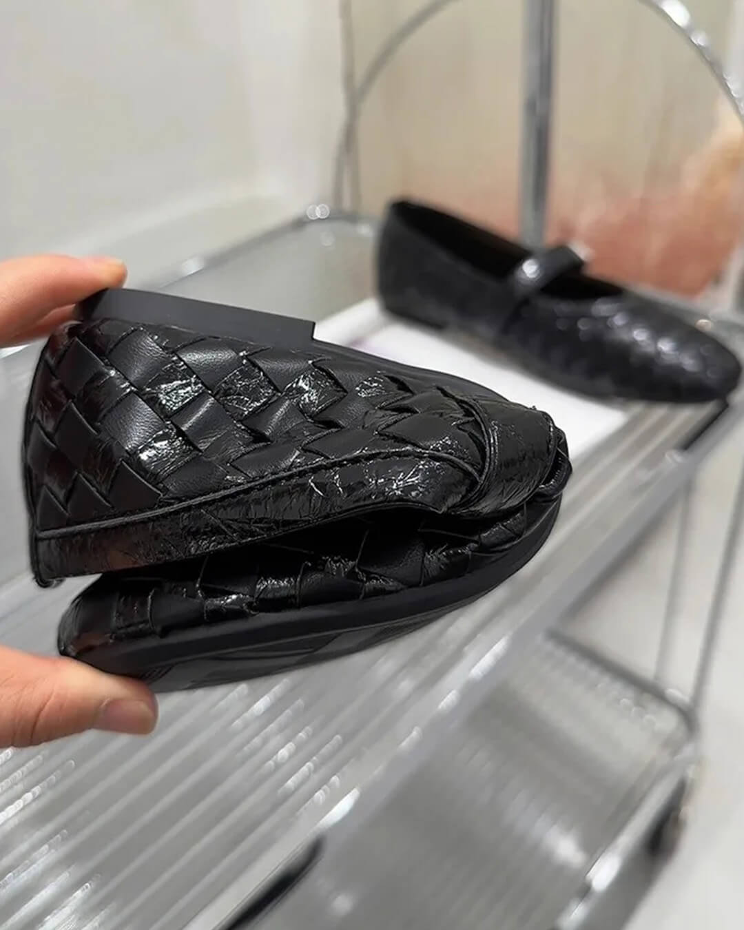 Sapatos rasos em pele entrançada Lisbeth