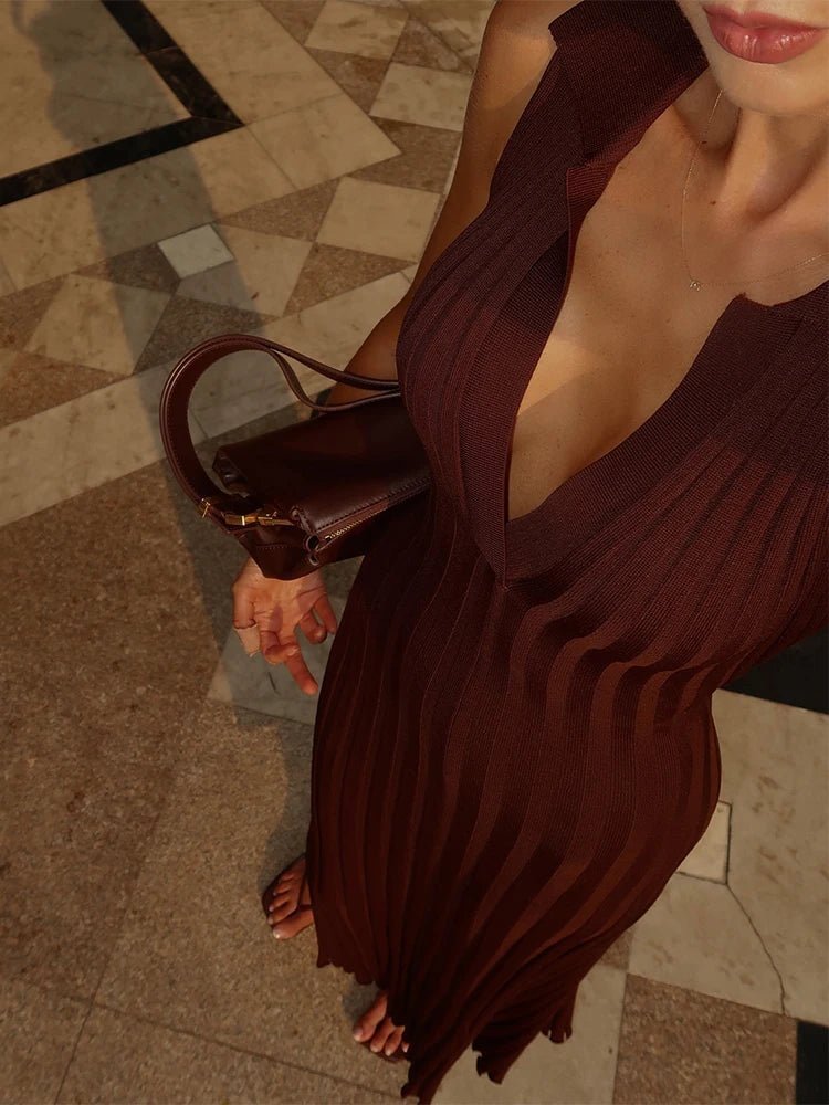 Vestido maxi Lise de malha plissada sem mangas