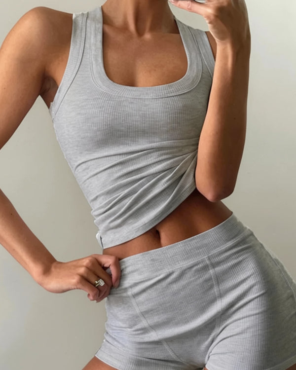 Conjunto de top de alças e calções Liza