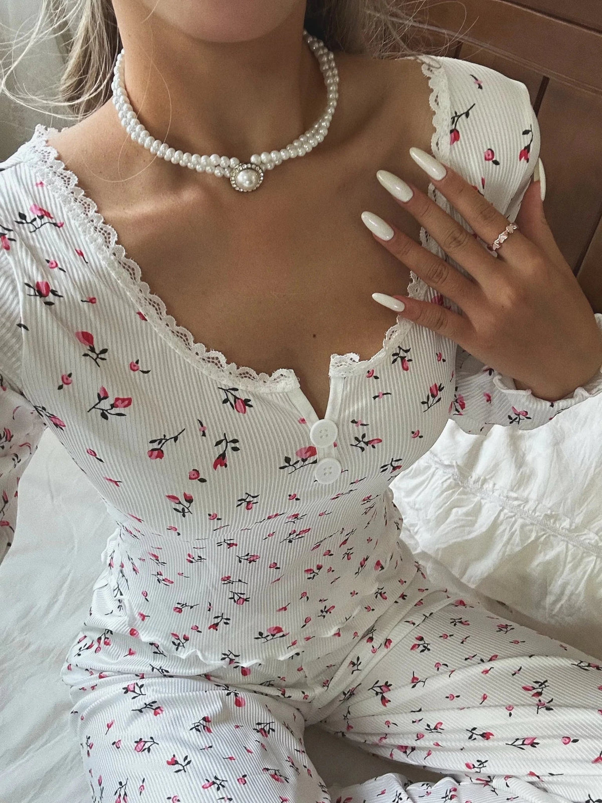 Conjunto de pijama floral de manga comprida