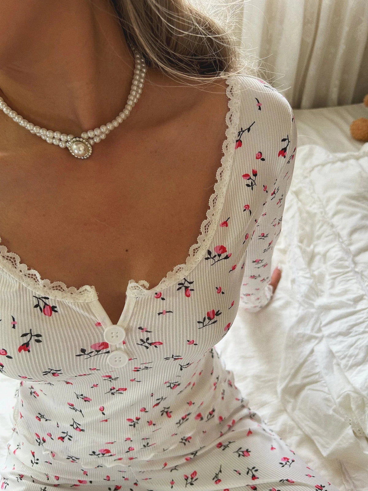 Conjunto de pijama floral de manga comprida