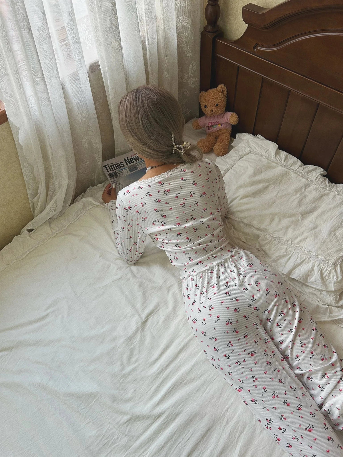 Conjunto de pijama floral de manga comprida