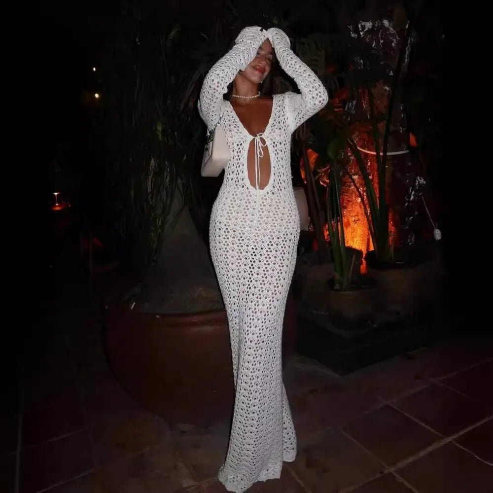 Vestido de praia em croché com recortes Lori