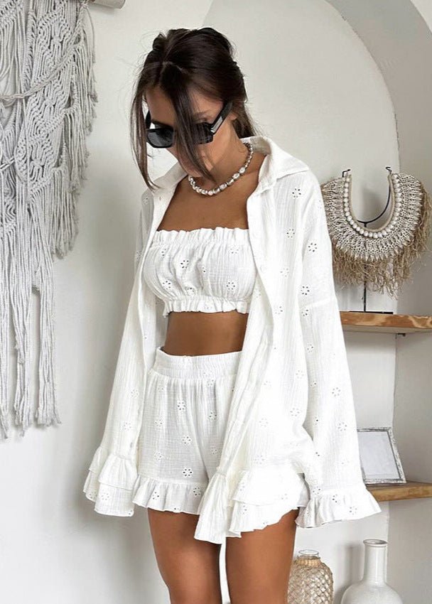 Conjunto Melanie de calções com folhos e bordado inglês