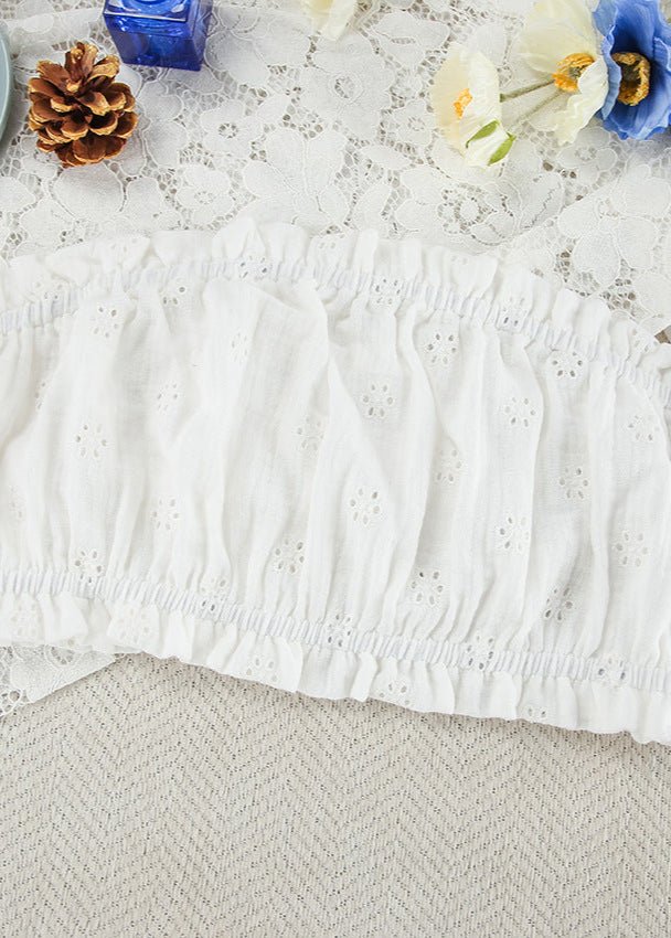 Conjunto Melanie de calções com folhos e bordado inglês