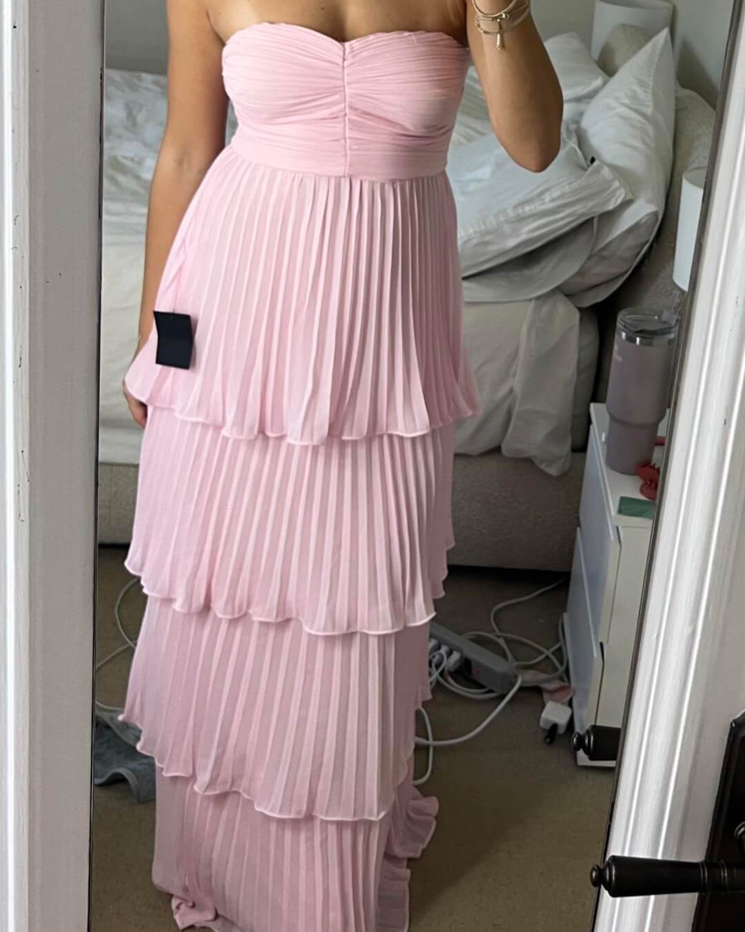 Vestido comprido plissado em camadas sem alças Michelle