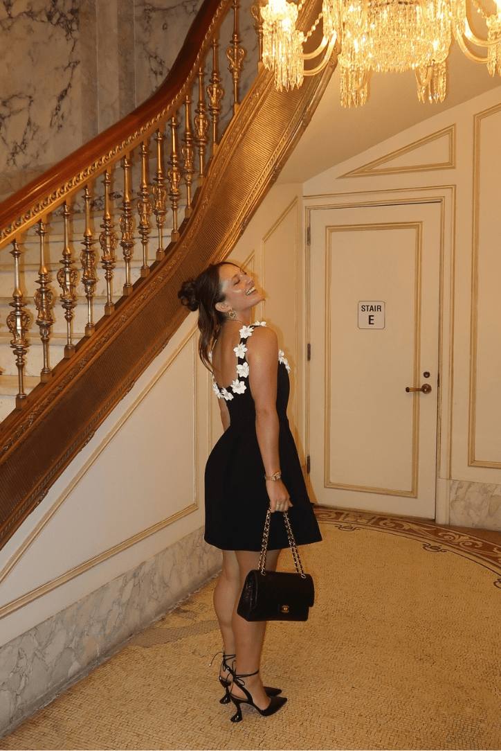 Vestido curto Milou sem mangas e com padrão floral