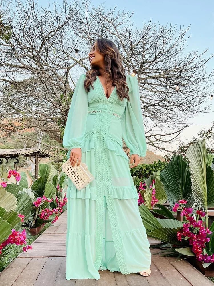 Vestido maxi Molly com decote em V profundo e folhos