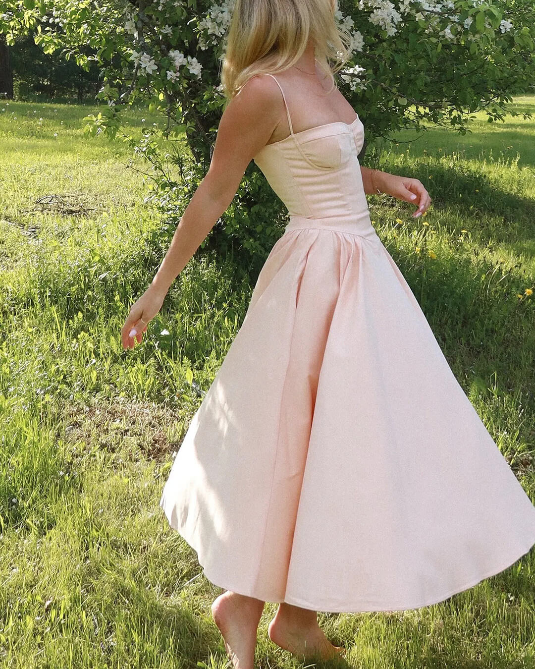 Vestido midi Myrna com alças finas
