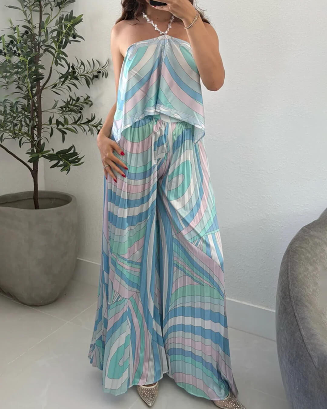 Conjunto coordenado de calças capri plissadas Nora