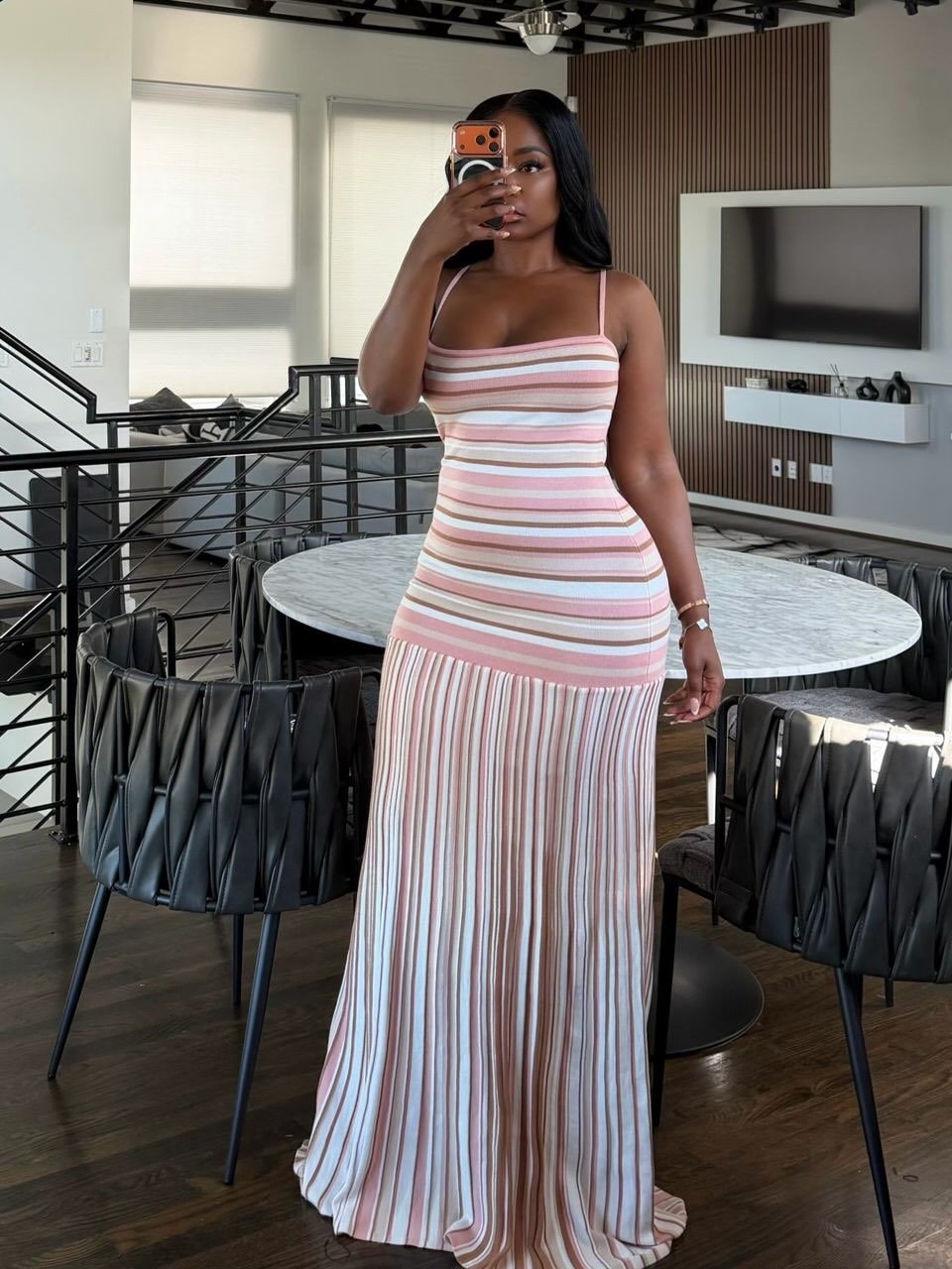 Vestido maxi às riscas com alças finas Olivia
