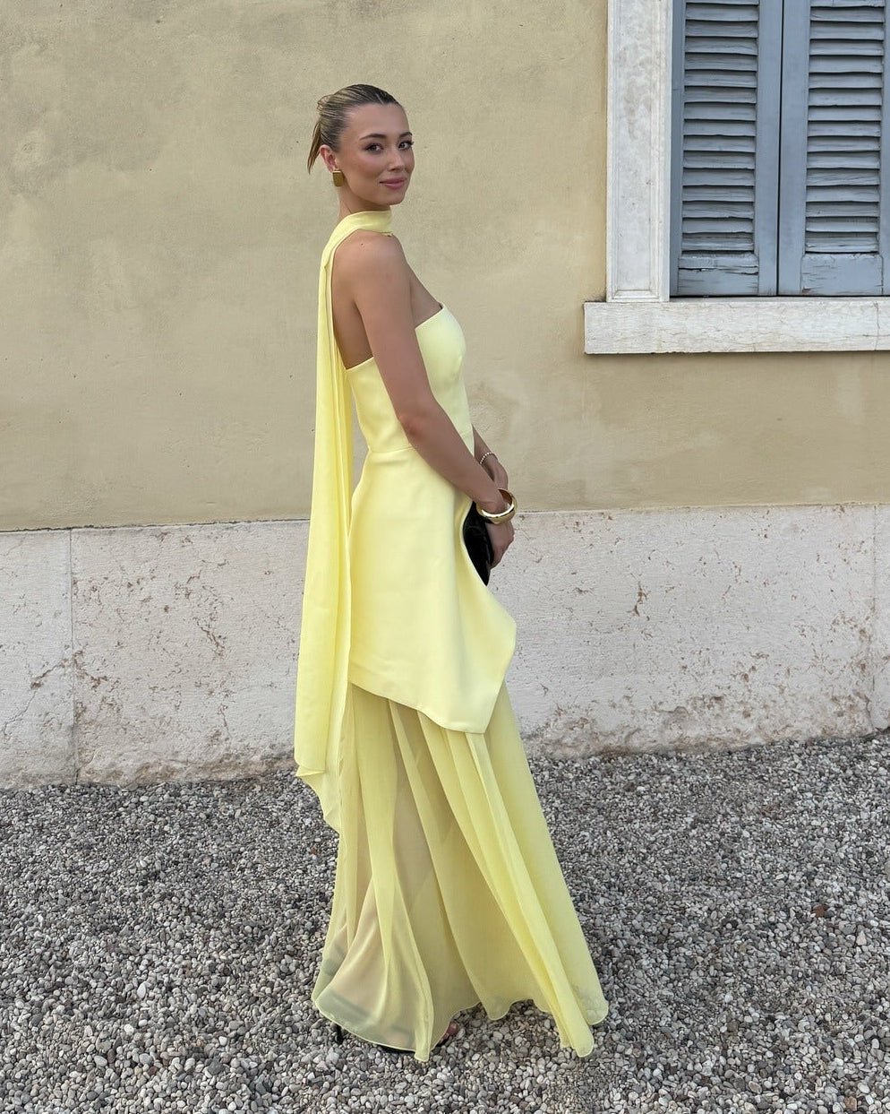 Vestido maxi Ophelia assimétrico e transparente