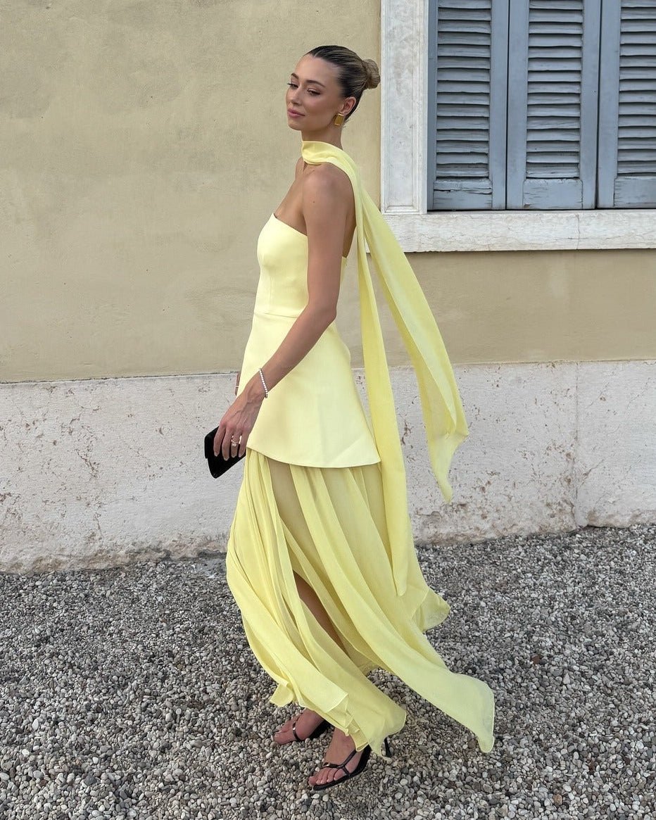 Vestido maxi Ophelia assimétrico e transparente
