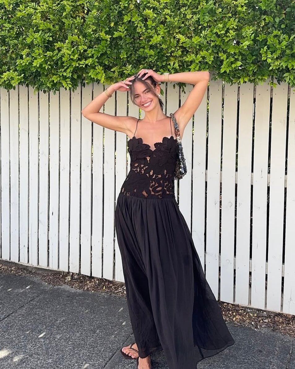 Vestido cai-cai em renda e malha Orla