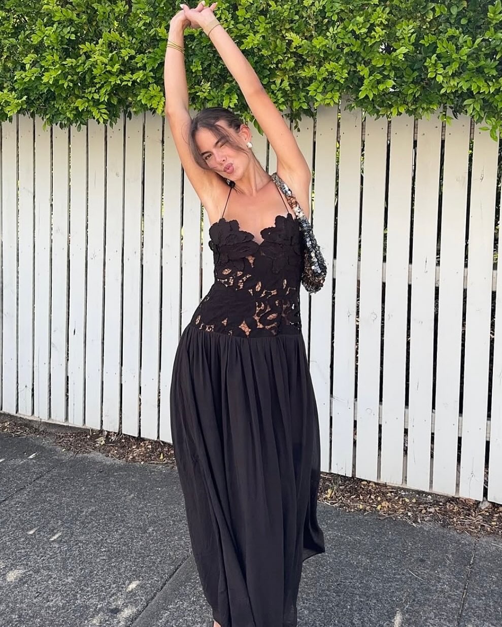 Vestido cai-cai em renda e malha Orla