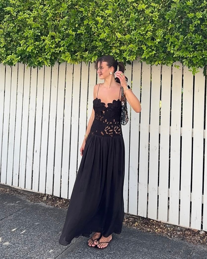 Vestido cai-cai em renda e malha Orla