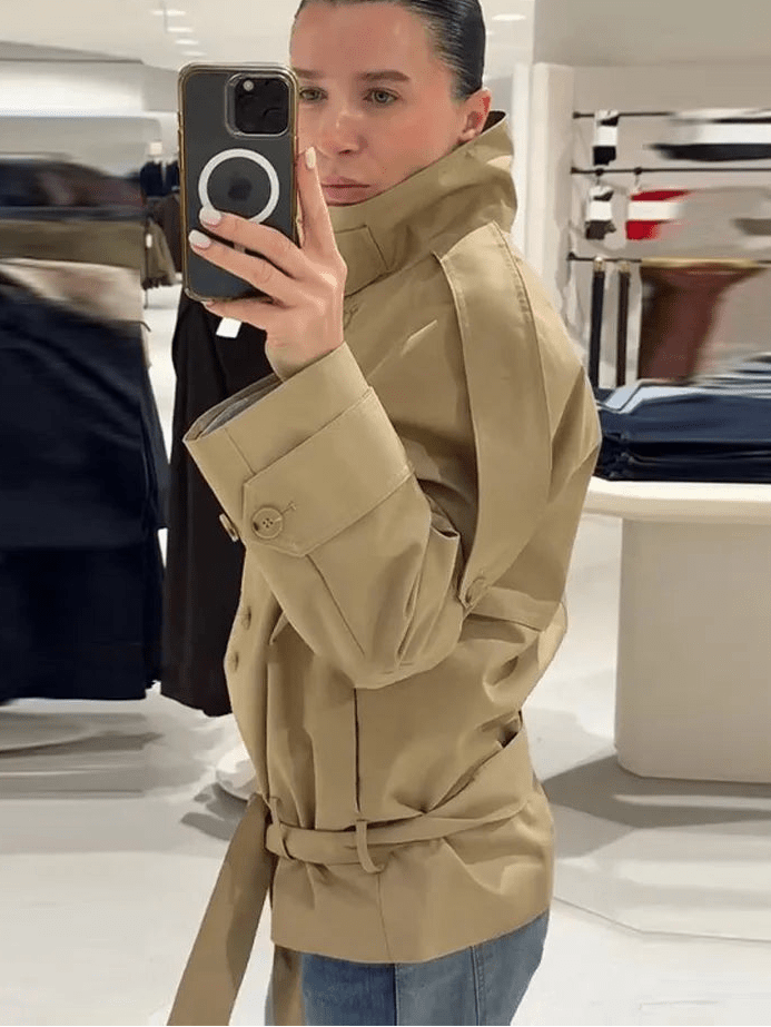 Sobretudo curto Phoebe com cordões