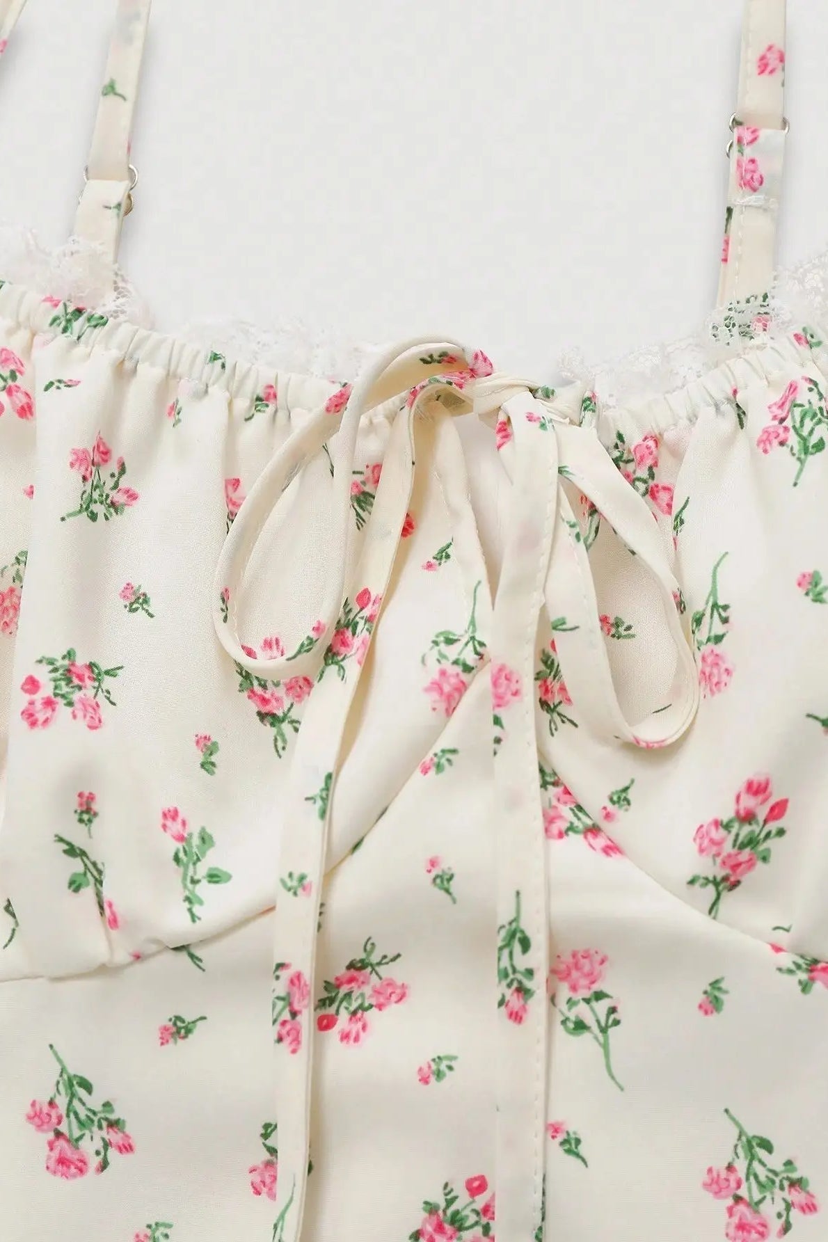 Vestido floral com alças finas Polina