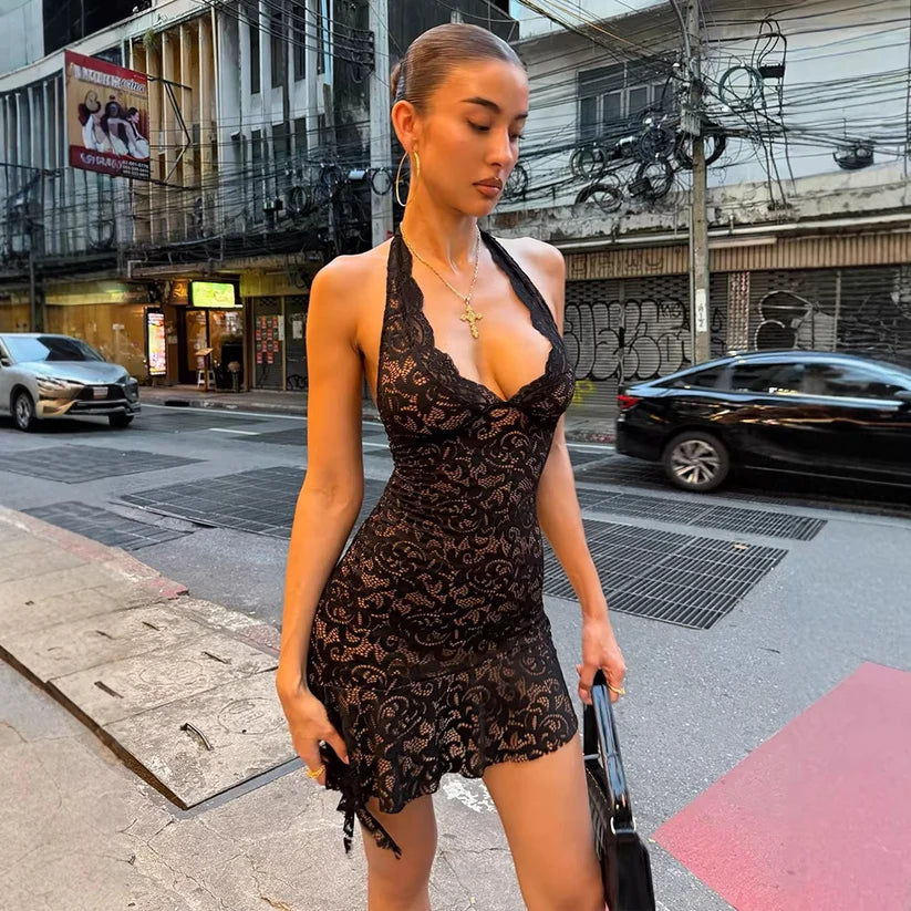 Vestido curto de gola halter sem costas Polly