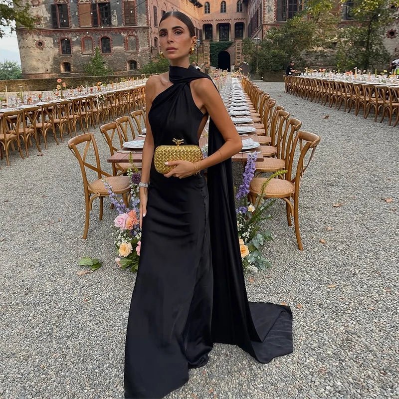 Vestido de noite Raisa em cetim, com laço e costas descobertas